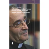 Biografie i autobiografie - Człowiek o twardym karku Historia księdza Romualda Jakuba Wekslera-Waszkinela - miniaturka - grafika 1
