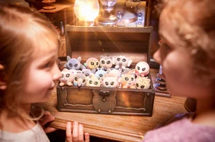 Flockies Figurka Żyrafa Gina FLO0114 - Figurki dla dzieci - miniaturka - grafika 11