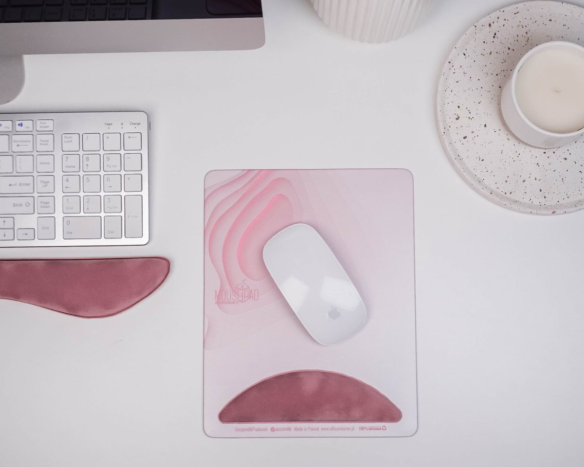Prostokątna podkładka pod mysz komputerową z elementami graficznymi z poduszką wspierającą nadgarstek – różowa
