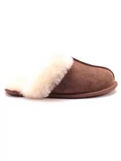 Kapcie damskie - UGG Skórzane kapcie "Scuffette II" w kolorze brązowym - grafika 1