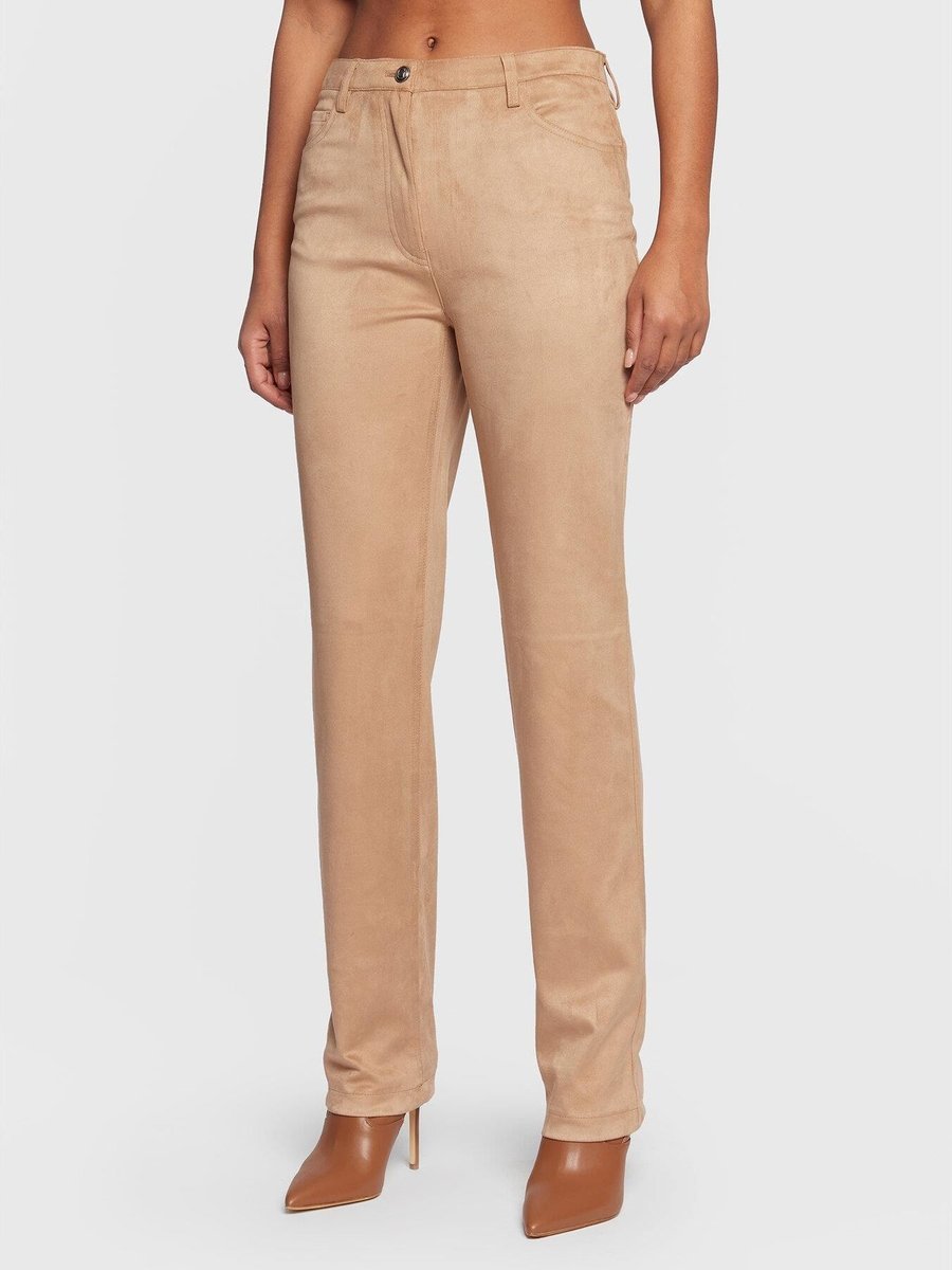 GUESS SPODNIE CASUAL BEŻOWE Z EFEKTEM ZAMSZU PROSTE 26 GŁA