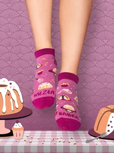 NIEZŁA BABKA / skarpety stopki PREZENT DLA DZIEWCZYNY - Śmieszne skarpetki stopki z napisem NIEZŁA BABKA 36-40 - Skarpetki damskie - miniaturka - grafika 1