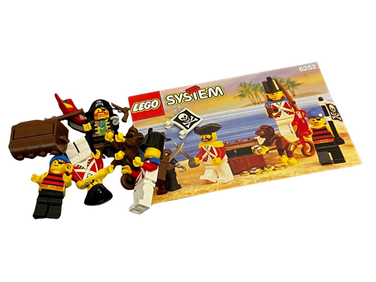 6252 LEGO Piraci i Żołnierze