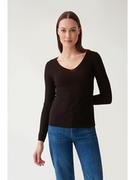Swetry damskie - TATUUM Sweter w kolorze czarnym - miniaturka - grafika 1