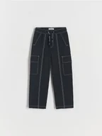 Spodnie i spodenki dla chłopców - Reserved - Spodnie na polarowej podszewce - czarny - miniaturka - grafika 1