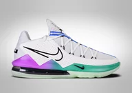 Koszykówka - Nike Lebron 17 Low Glow In The Dark - miniaturka - grafika 1
