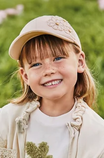 Czapki dla dzieci - Mayoral czapka z daszkiem bawełniana dziecięca kolor beżowy z aplikacją - grafika 1