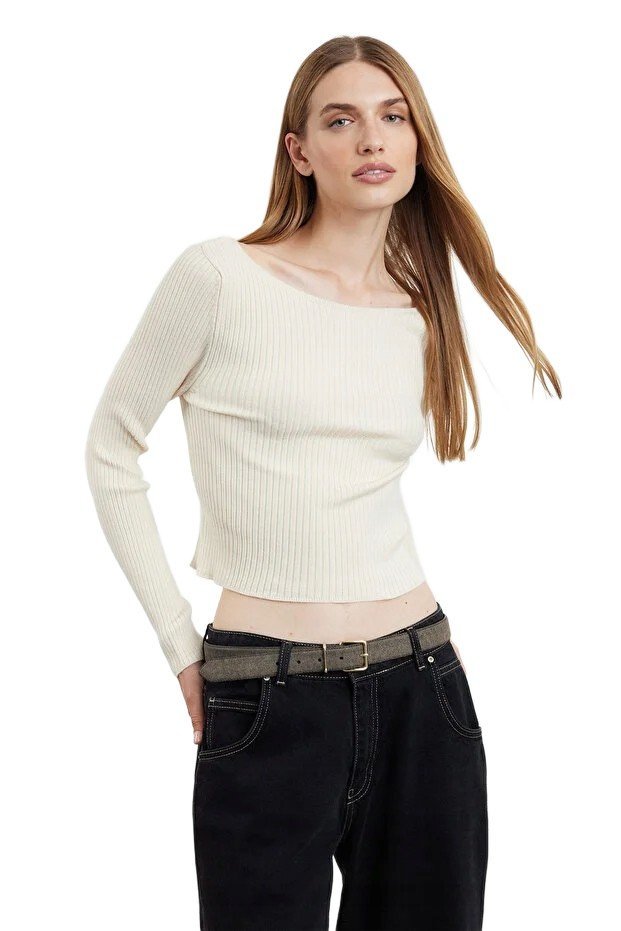 TRENDYOL KRÓTKI SWETER DAMSKI BEŻOWY PRĄŻKOWANY Z DŁUGIM RĘKAWEM S 5EA*