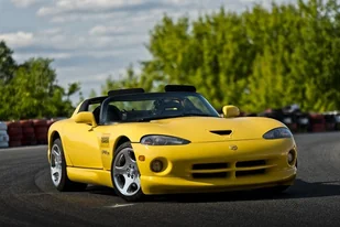 Jazda Dodge Viper z filmowaniem - Czasopisma - miniaturka - grafika 1