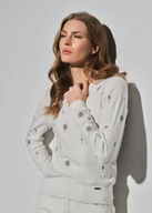 Swetry damskie - Biały sweter damski z haftem - miniaturka - grafika 1