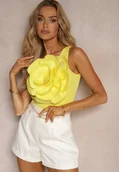 Koszulki i topy damskie - Żółty Top Ozdobiony Dużym Naszytym Kwiatem z Asymetrycznym Dekoltem Dedria - miniaturka - grafika 1