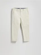 Spodnie męskie - Reserved - Bawełniane spodnie chino slim - beżowy - miniaturka - grafika 1