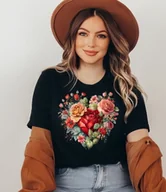 Koszulki i topy damskie - damska czarna koszulka z sercem w kwiaty serce9 - miniaturka - grafika 1