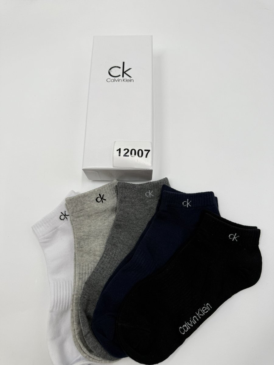 Skarpety Calvin Klein rozmiar 42-46 pięć par (12007 w2