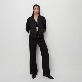 Spodnie damskie - Reserved Spodnie z Tencelu Lyocellu - Czarny - grafika 1