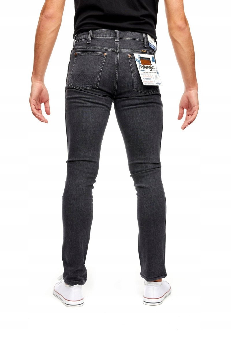 WRANGLER LARSTON AUTHENTIC BLACK W18S8912V 33/34