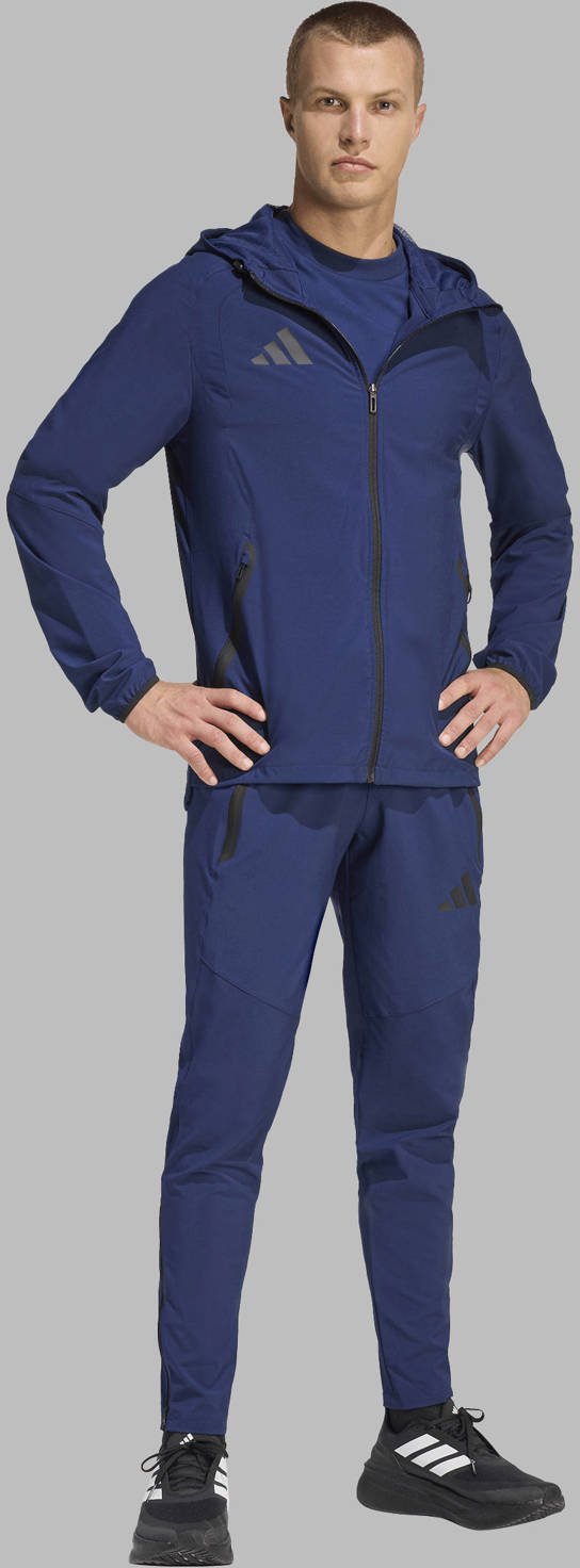 Adidas Spodnie męskie adidas Tiro 26 Travel Woven granatowe KE8364 S