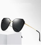 Okulary korekcyjne, oprawki, szkła - Damskie Przeciwsłoneczne okulary z polaryzacją czarne/złote STL16A - miniaturka - grafika 1