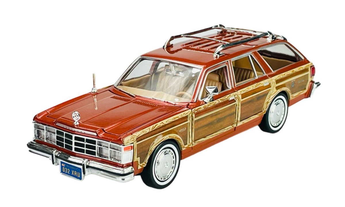 MOTORMAX 1979 CHRYSLER LeBARON TOWN & COUNTRY BRĄZOWY 1:24 73331