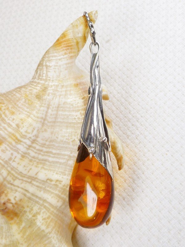Wisiorek srebrny z bursztynem, handmade 620-326