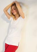 Koszulki i topy damskie - Długi t-shirt basic z dekoltem w serek (2 szt.), krótki rękaw - bonprix - miniaturka - grafika 1