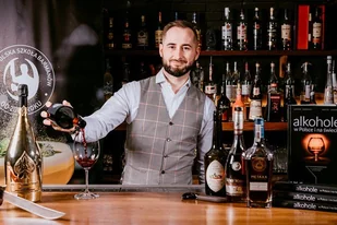 Kurs sommelierski w Warszawie - Czasopisma - miniaturka - grafika 1