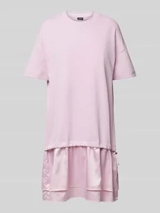 Sukienka o długości do kolan z obniżonymi ramionami model ‘Tsuki’ - Sukienki - miniaturka - grafika 1