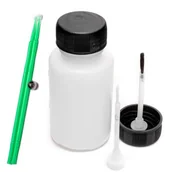 Akcesoria do mycia samochodu - e-lakiernik BUTELKA PLASTIKOWA HDPE 50ml + PĘDZELKI ( 1x biały 1x czarny )  + dwa patyczki do zaprawek - miniaturka - grafika 1