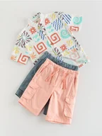 Bluzki dla chłopców - Reserved - Koszula regular fit - złamana biel - miniaturka - grafika 1