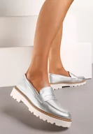 Mokasyny damskie - Srebrne Płaskie Mokasyny z Ozdobnymi Przeszyciami i Paskiem Amavirla - miniaturka - grafika 1
