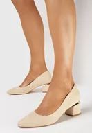 Czółenka - Beżowe Czółenka z Ekozamszu z Wkładką ze Skóry z Ozdobną Metalową Wstawką Sellame - miniaturka - grafika 1