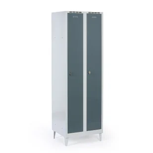 Metalowa szafka ubraniowa na nogach, 2-drzwiowa, 1920 x 600 x 500 mm, zamek obrotowy, drzwi ciemnoszare - Szafki biurowe - miniaturka - grafika 1