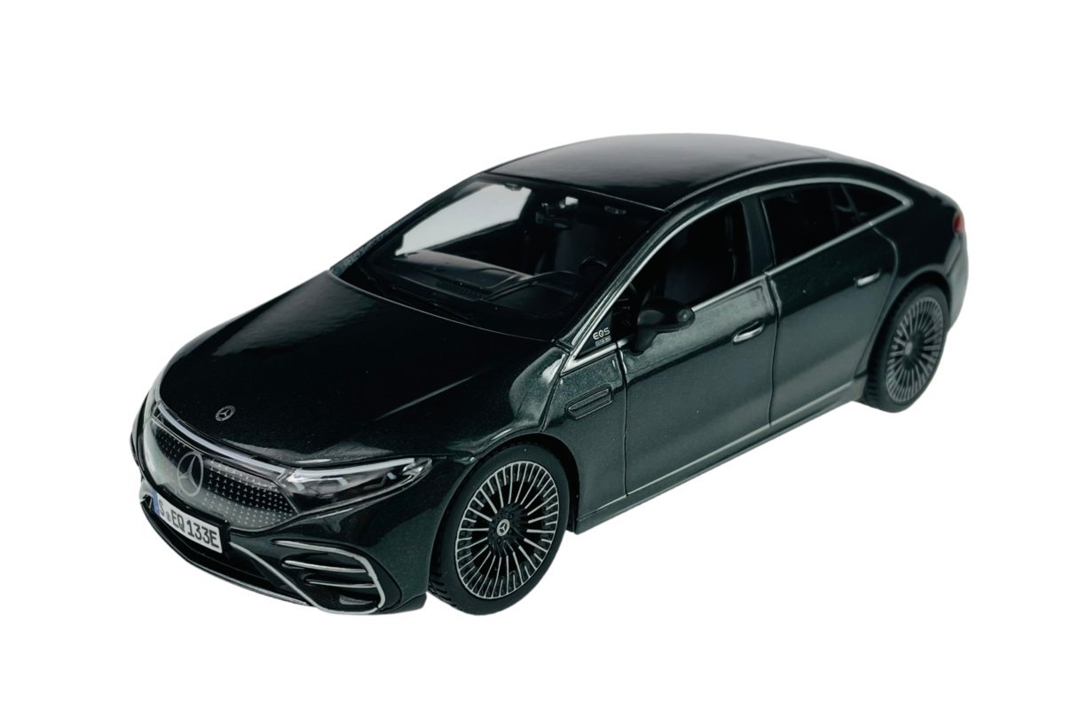 MAISTO MERCEDES-EQ EQS CZARNY 1:27 32902