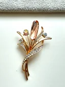 Broszki - ZŁOTA BROSZKA GAŁĄZKA BUKIET CYRKONIE BIAŁE I RÓŻOWE PIN - miniaturka - grafika 1