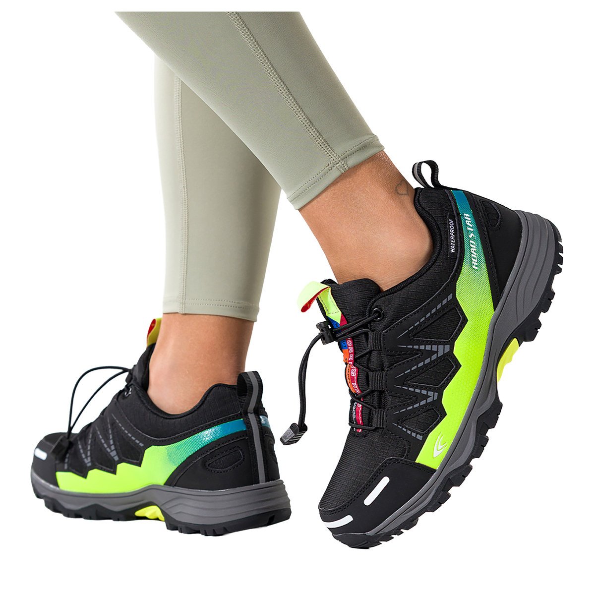 Czarne buty sportowe trekkingowe damskie wodoodporne na bieżnikowanej podeszwie z regulowaną elastyczną sznurówką seledynowe wstawki Casu 7393-2D-37