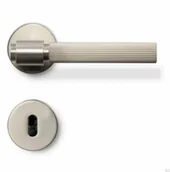 Klamki - Klamka drzwiowa Helix Stripe 200 Srebrna Szczotkowana Standard skandynawski - miniaturka - grafika 1