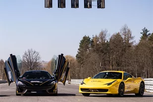 Sjs S.a.-driving Experience Pojedynek Ferrari Italia vs McLaren 570GT - Tor Wrocław (Krzywa) - Vouchery - miniaturka - grafika 1