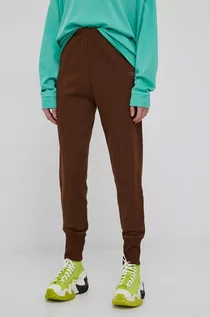 Spodnie damskie - Reebok Classic Classic spodnie bawełniane damskie kolor brązowy gładkie - grafika 1