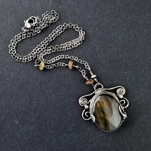 Labradoryt - czar chwili - Naszyjniki - miniaturka - grafika 1