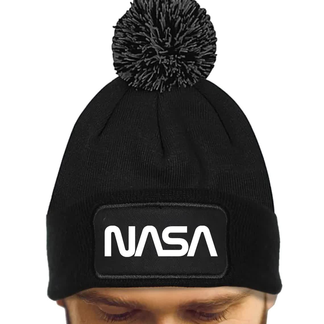 Czarna Czapka Zimowa Z Pomponem NASA Ciepła Na Prezent Mix Wzorów