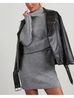 Sukienki - LA Angels Sukienka dzianinowa w kolorze szarym - miniaturka - grafika 1