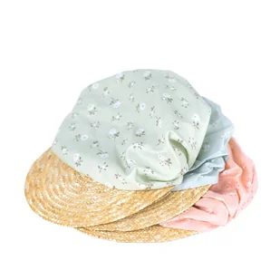 Daszek White rose - Czapki damskie - miniaturka - grafika 3