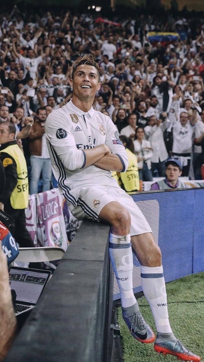 PODKŁADKA POD MYSZ Nadruk 22x18 cm Cristiano Ronaldo Real Madryt Prezent