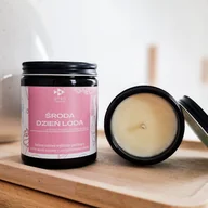 Świece - Świeca sojowa ŚRODA DZIEŃ LODA - świeca sojowa zapachowa - 180 ml - miniaturka - grafika 1