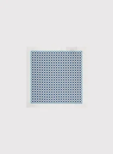 Biała poszetka w mikrowzór - Dodatki do ubrań - miniaturka - grafika 1