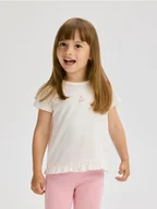 Bluzki dla niemowląt - Reserved - Bawełniany t-shirt z falbanką - złamana biel - miniaturka - grafika 1