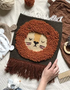 Makatka lew - Obrazy i zdjęcia na płótnie - miniaturka - grafika 1