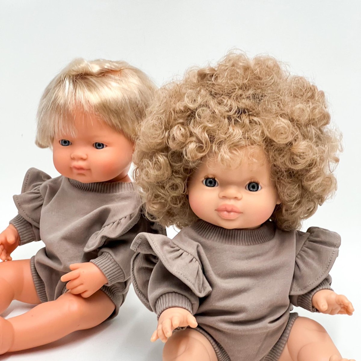 Kombinezon Z Falbanką Dla Minikane 34Cm, Miniland 38Cm Z Falbanką, Kakao