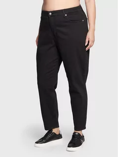 Spodnie damskie - Calvin Klein Jeans Plus Jeansy J20J217918 Czarny Mom Fit - grafika 1