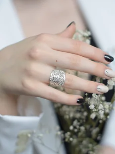 Pierścionek srebrny - Liściasty biały - Pierścionki - miniaturka - grafika 1